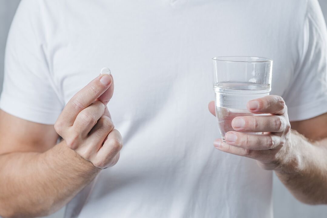 Man accepts Zxcvbnmqwert de la Prostatitis