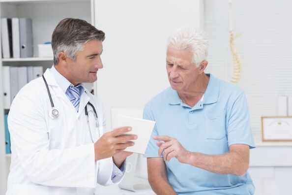 a doctor prescribes treatment for chronic prostatitis